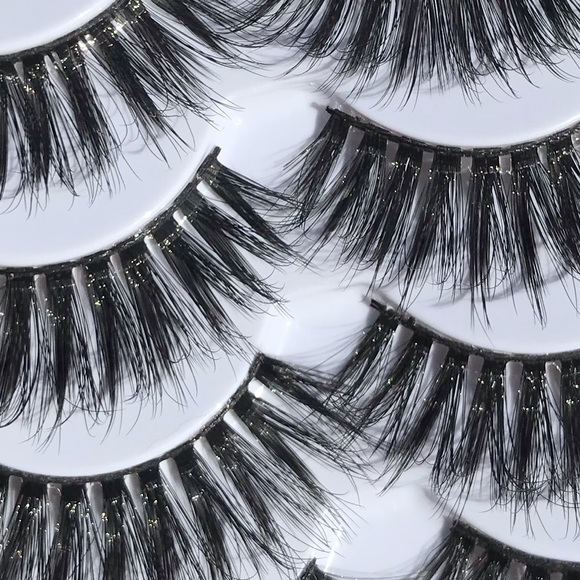 NEW!! ๐ฅ SEMI WISPY MINK FULL LASHES - Picture 7 of 7